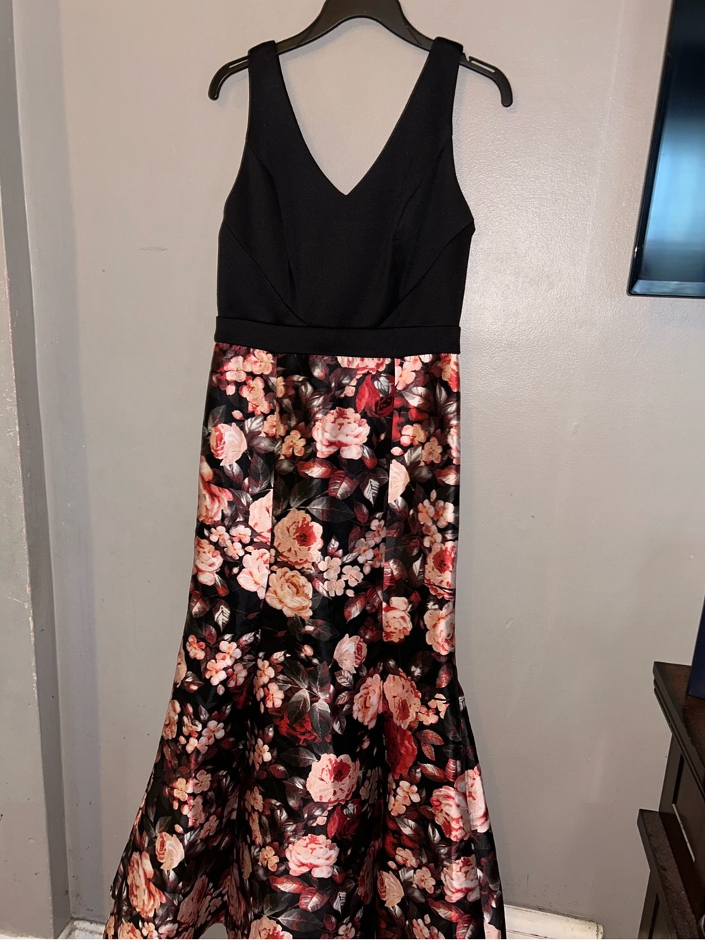 Ignite Evenings Dress - black/floral formal length mermaid style